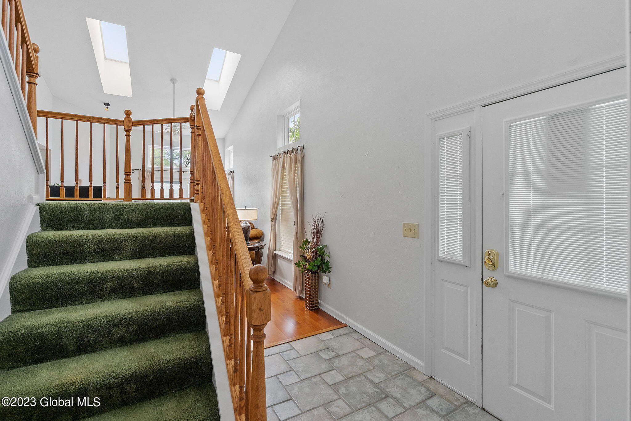 8 Highpointe Drive Troy, NY 12182 - Photo 17 of 57 34-web-or-mls-8-highpointe-dr