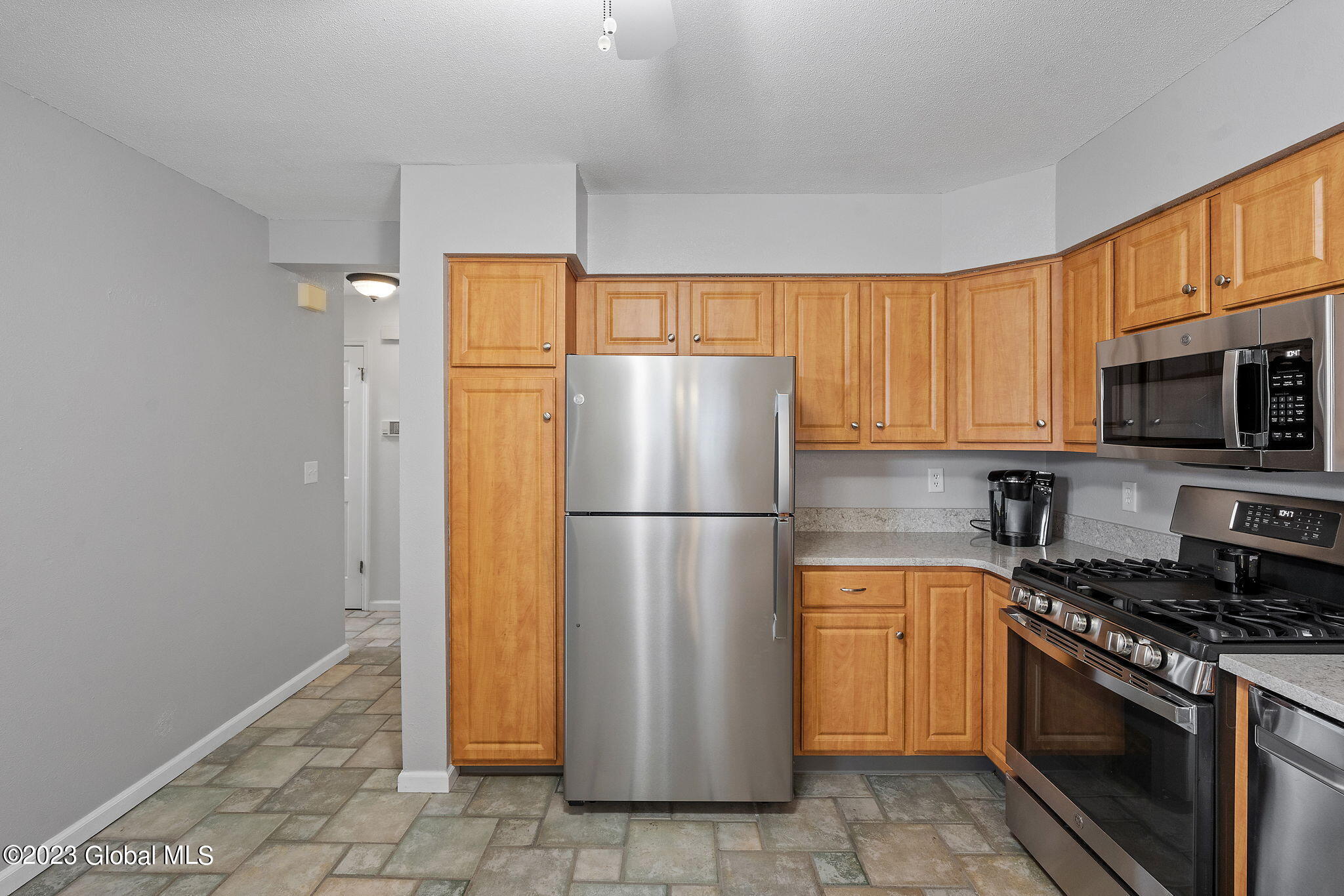 8 Highpointe Drive Troy, NY 12182 - Photo 28 of 57 46-web-or-mls-8-highpointe-dr