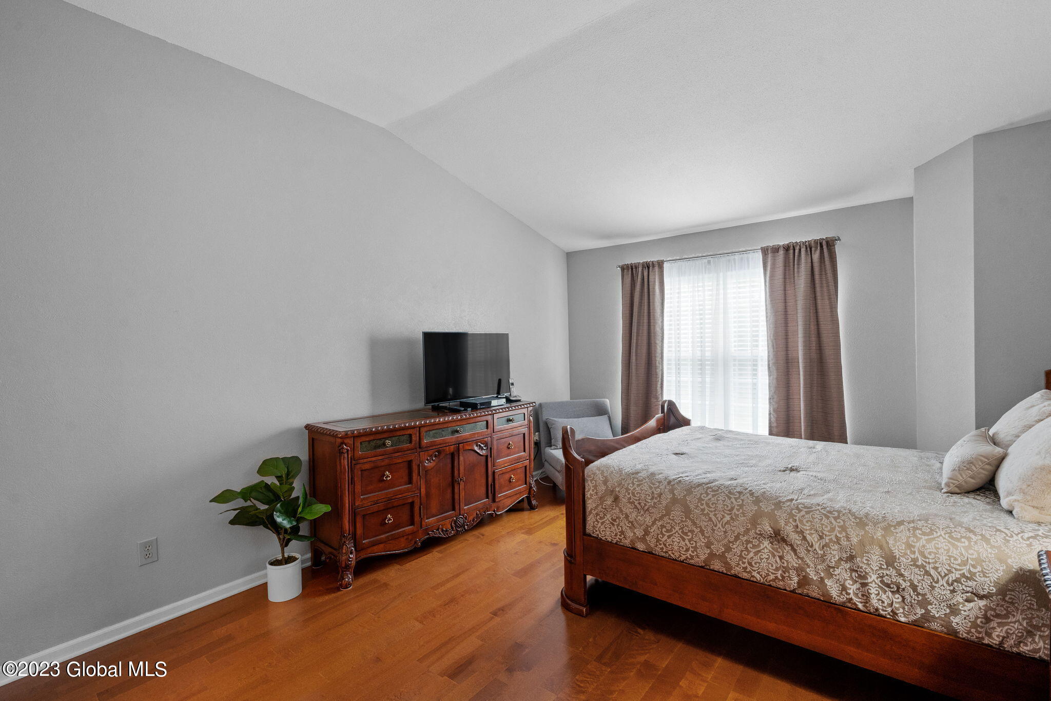 8 Highpointe Drive Troy, NY 12182 - Photo 35 of 57 18-web-or-mls-8-highpointe-dr