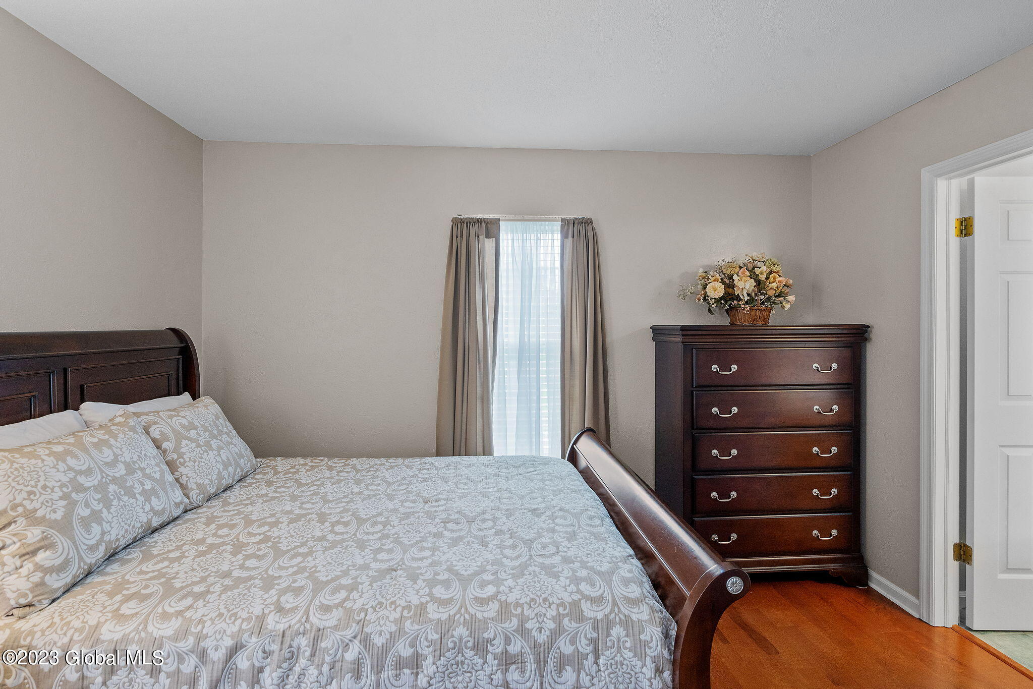 8 Highpointe Drive Troy, NY 12182 - Photo 5 of 57 27-web-or-mls-8-highpointe-dr