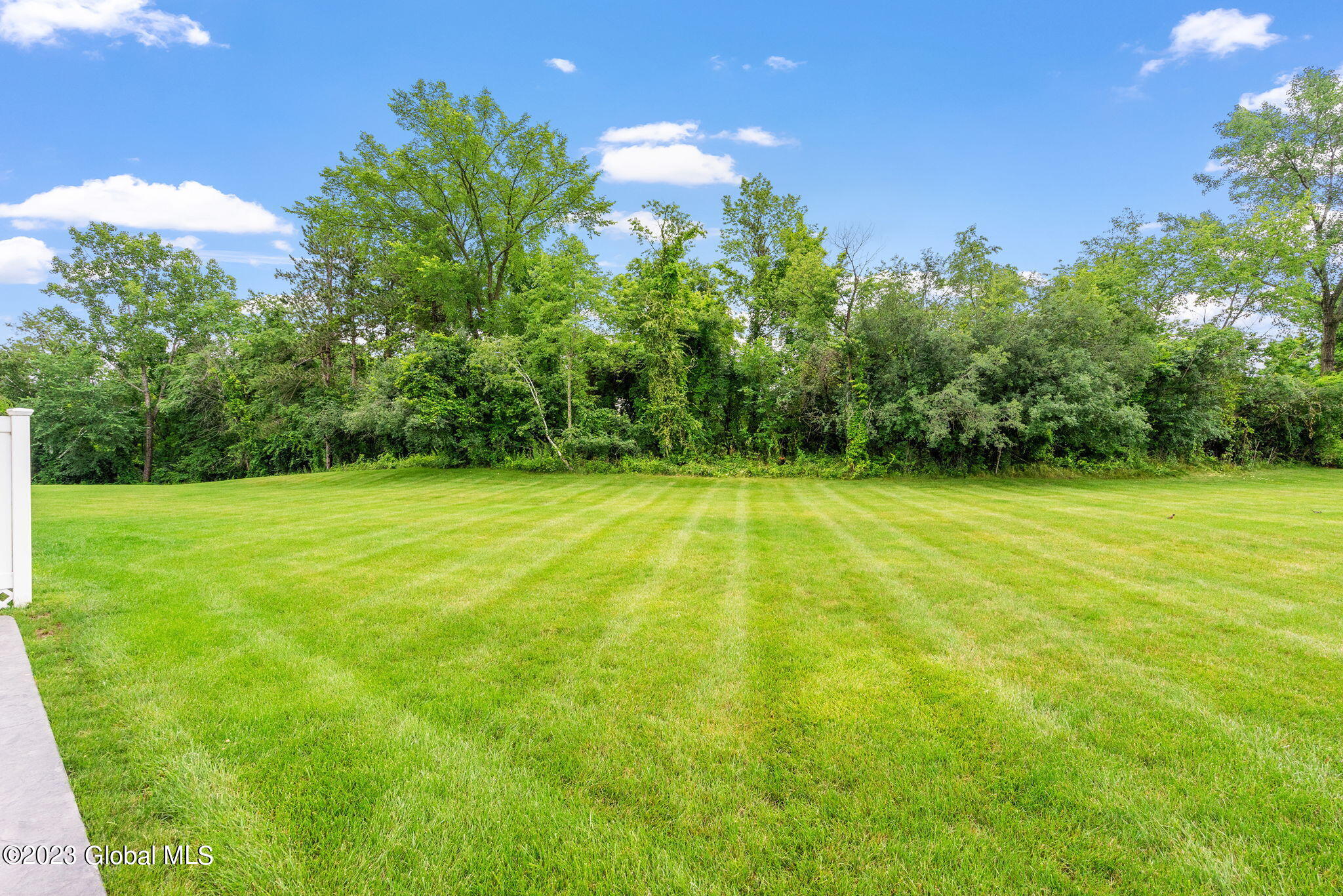 8 Highpointe Drive Troy, NY 12182 - Photo 54 of 57 13-web-or-mls-8-highpointe-dr