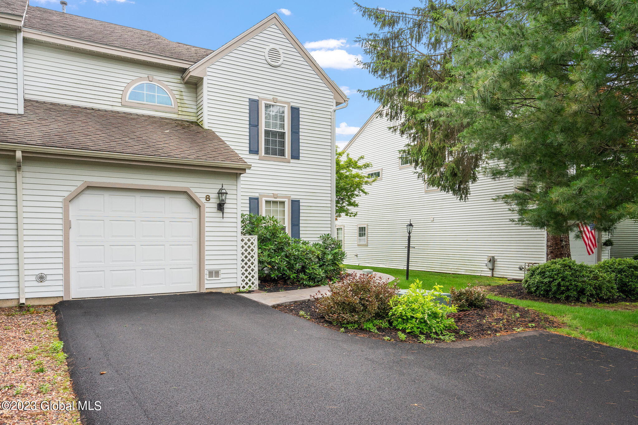 8 Highpointe Drive Troy, NY 12182 - Photo 8 of 57 4-web-or-mls-8-highpointe-dr