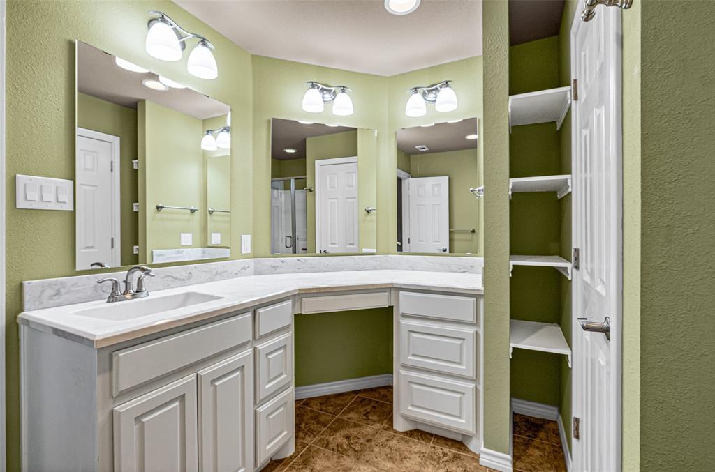 9417 Ravenswood Road Granbury, TX 76049 - Photo 18 of 39