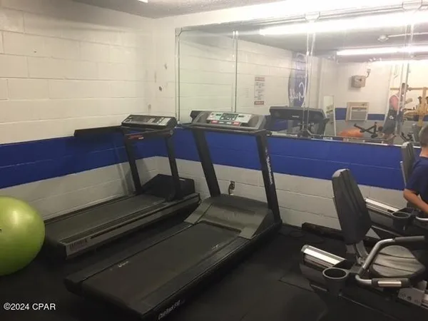 $1,200 | 8817 South Thomas Drive, Unit 404, Panama City Beach, FL 32408