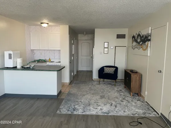 $1,200 | 8817 South Thomas Drive, Unit 404, Panama City Beach, FL 32408