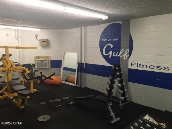 $1,200 | 8817 South Thomas Drive, Unit 404, Panama City Beach, FL 32408