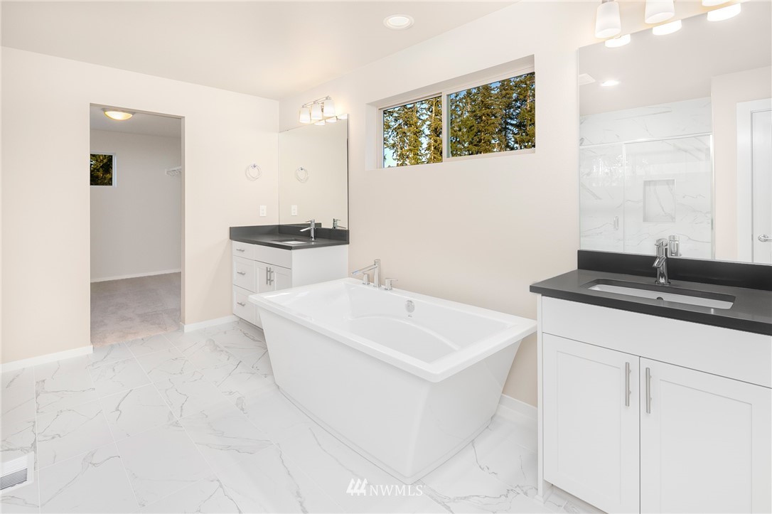 4614 234th Place Southeast Bothell, WA 98021 - Photo 14 of 24