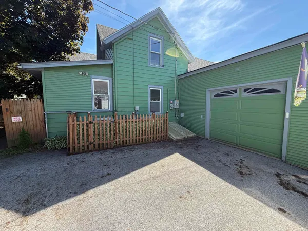 $375,000 | 120 Lincoln Avenue, St. Albans, VT 05478
