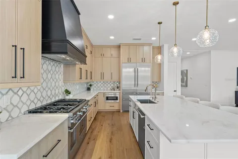 $3,795,000 | 500 East Davis Boulevard, Tampa, FL 33606