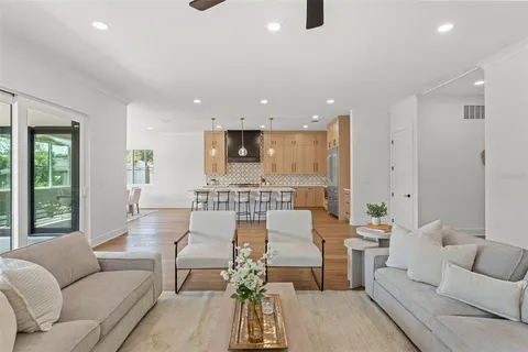 $3,795,000 | 500 East Davis Boulevard, Tampa, FL 33606