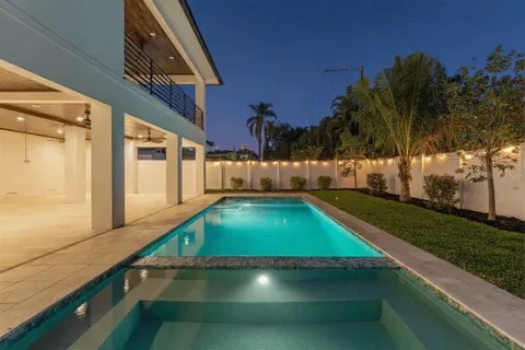 $3,795,000 | 500 East Davis Boulevard, Tampa, FL 33606