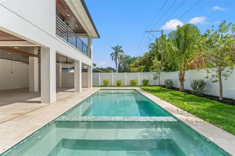 $3,795,000 | 500 East Davis Boulevard, Tampa, FL 33606