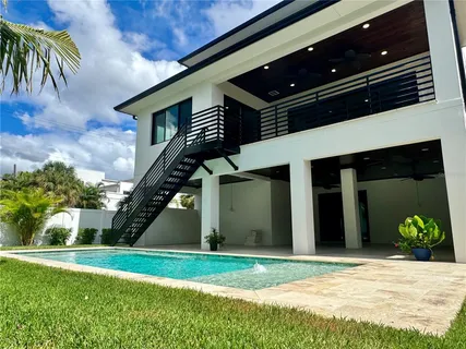 $3,795,000 | 500 East Davis Boulevard, Tampa, FL 33606