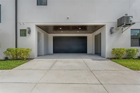 $3,795,000 | 500 East Davis Boulevard, Tampa, FL 33606