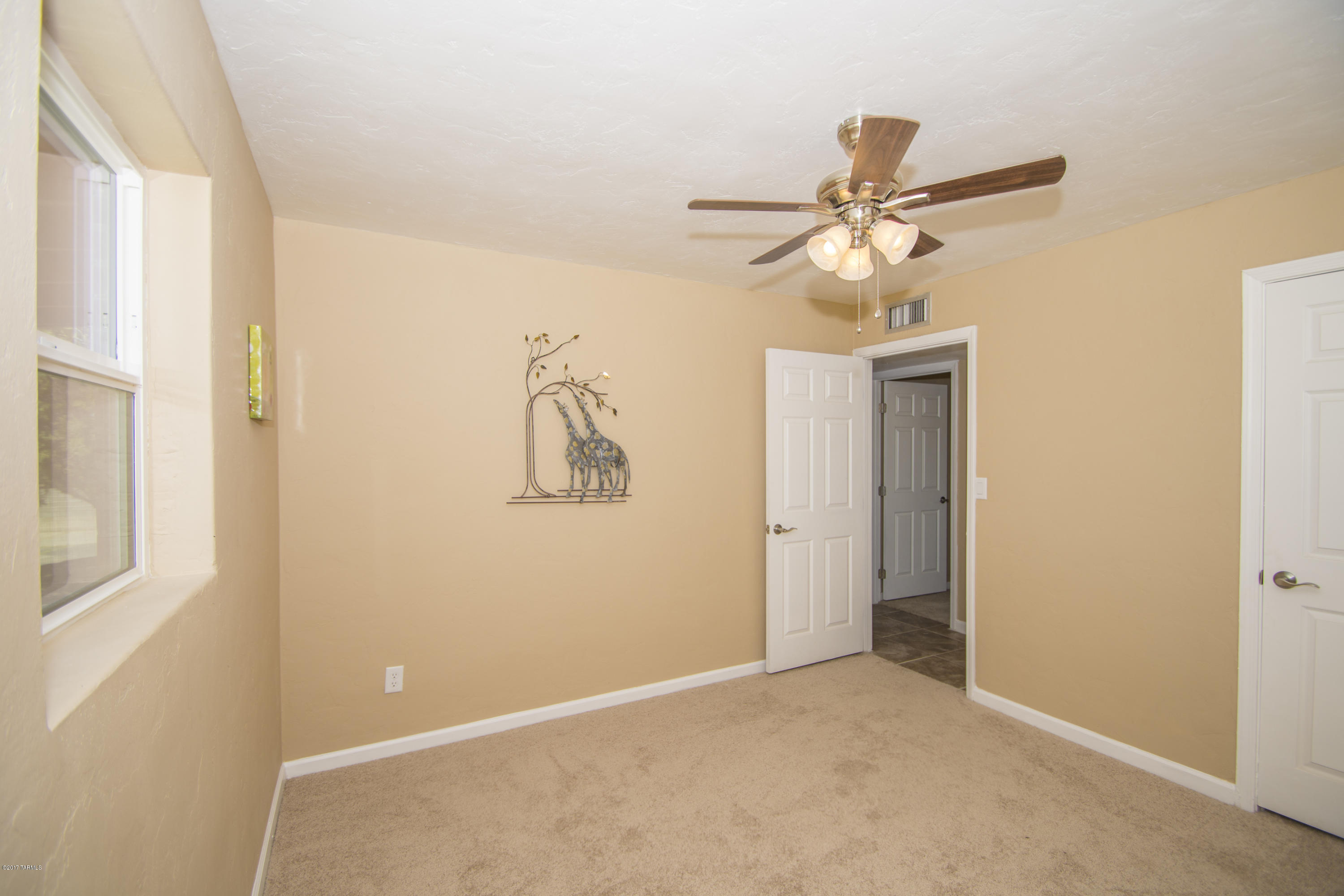3350 East Silverlake Road Tucson, AZ 85713 - Photo 11 of 27 Gallery Image 11