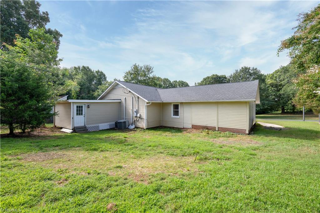 487 Raven Ridge Drive Kernersville, NC 27284 - Photo 5 of 31