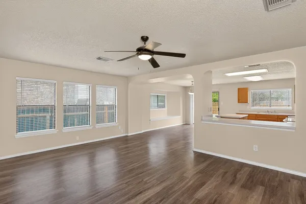 $1,650 | 10526 Bluegrass Pond, San Antonio, TX 78254