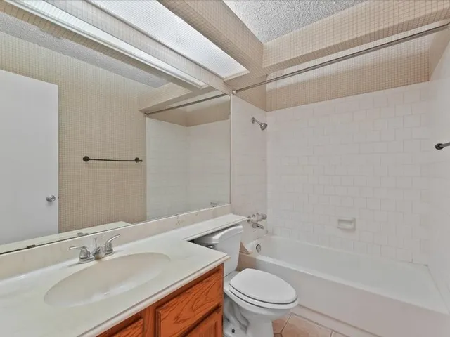 $185,000 | 3317 Golden Trails Drive, Unit 807, Houston, TX 77345