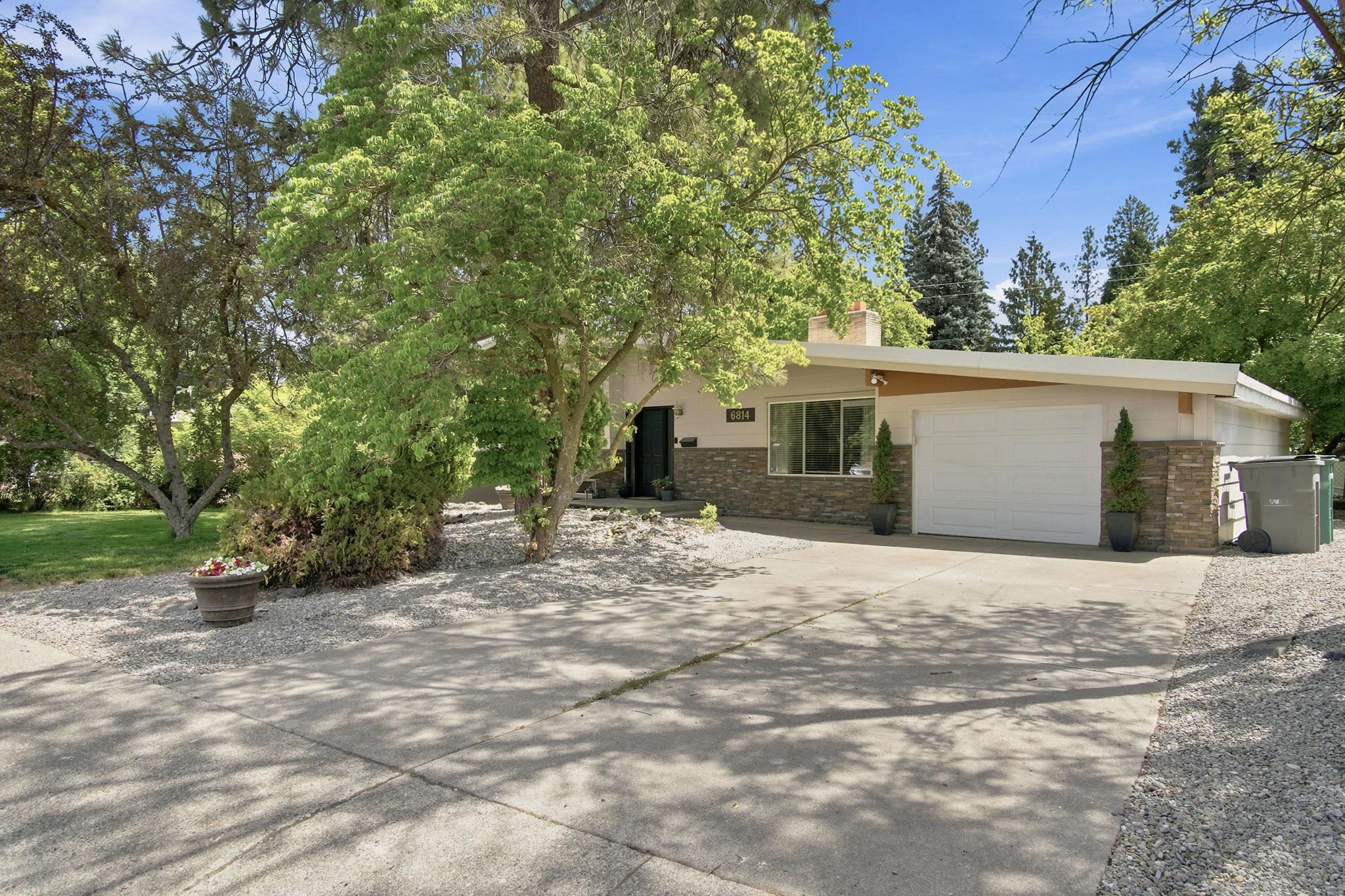6814 North Wall Street Spokane, WA 99208 - Photo 2 of 30