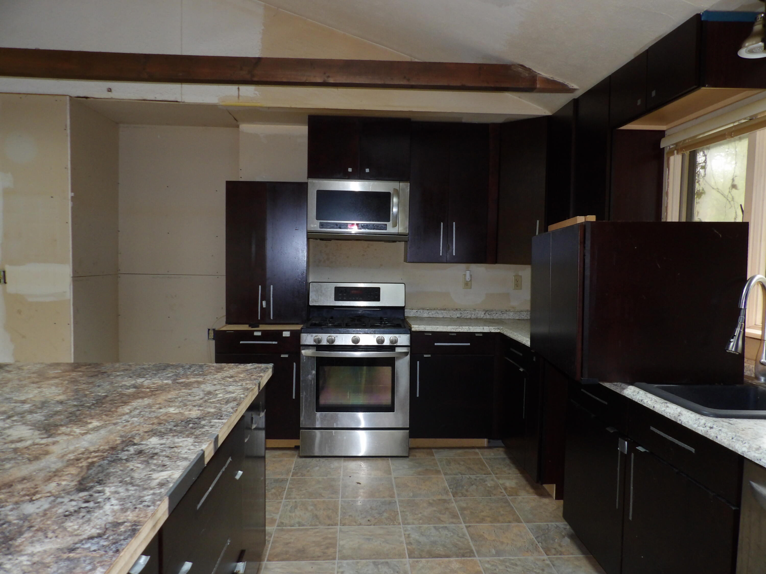 1200 Briar Road Niles, MI 49120 - Photo 3 of 52 100_0410
