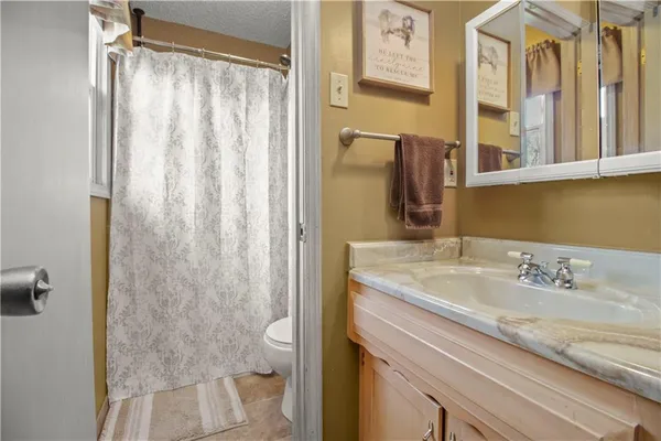 $475,000 | 3308 East 303rd Street, Cleveland, MO 64734