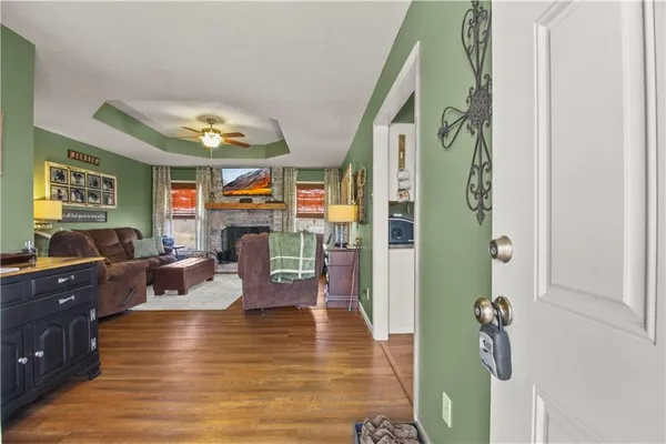$475,000 | 3308 East 303rd Street, Cleveland, MO 64734