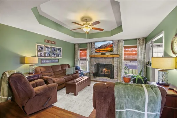$475,000 | 3308 East 303rd Street, Cleveland, MO 64734