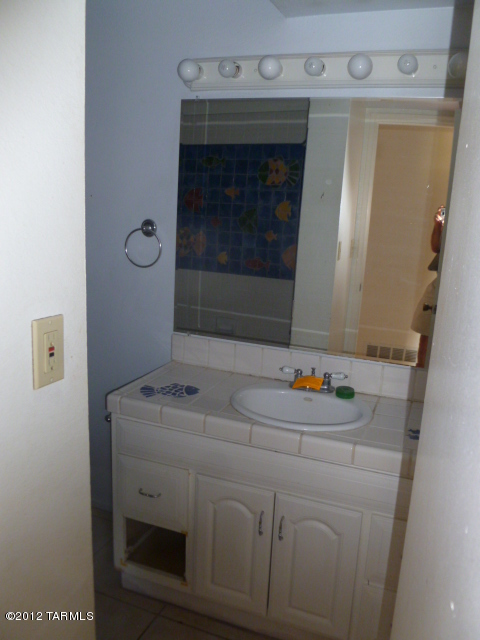 5741 South Rex Stravenue Tucson, AZ 85706 - Photo 8 of 12 Gallery Image 8