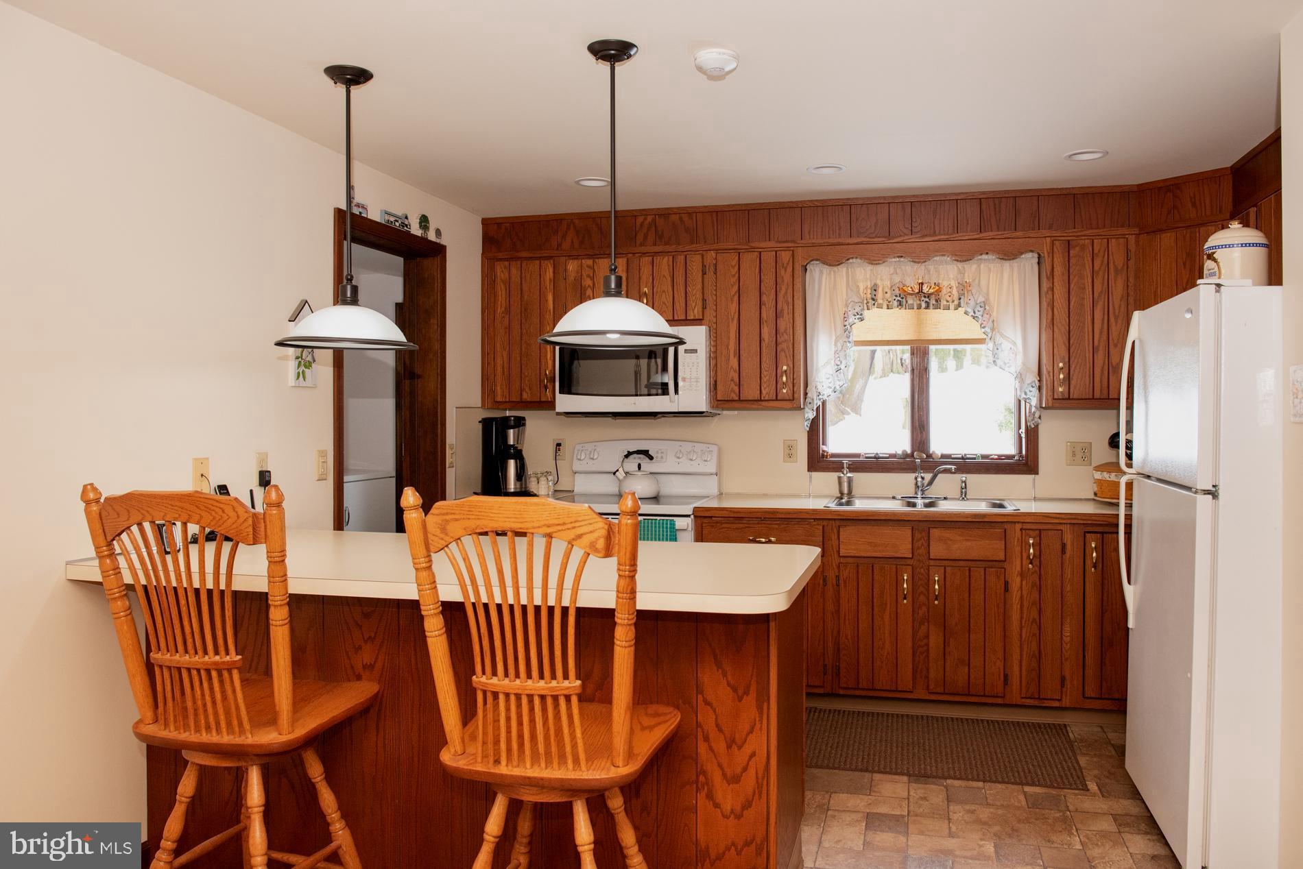 2086 Needhammer Road Pottstown, PA 19464 - Photo 14 of 58 kitchen