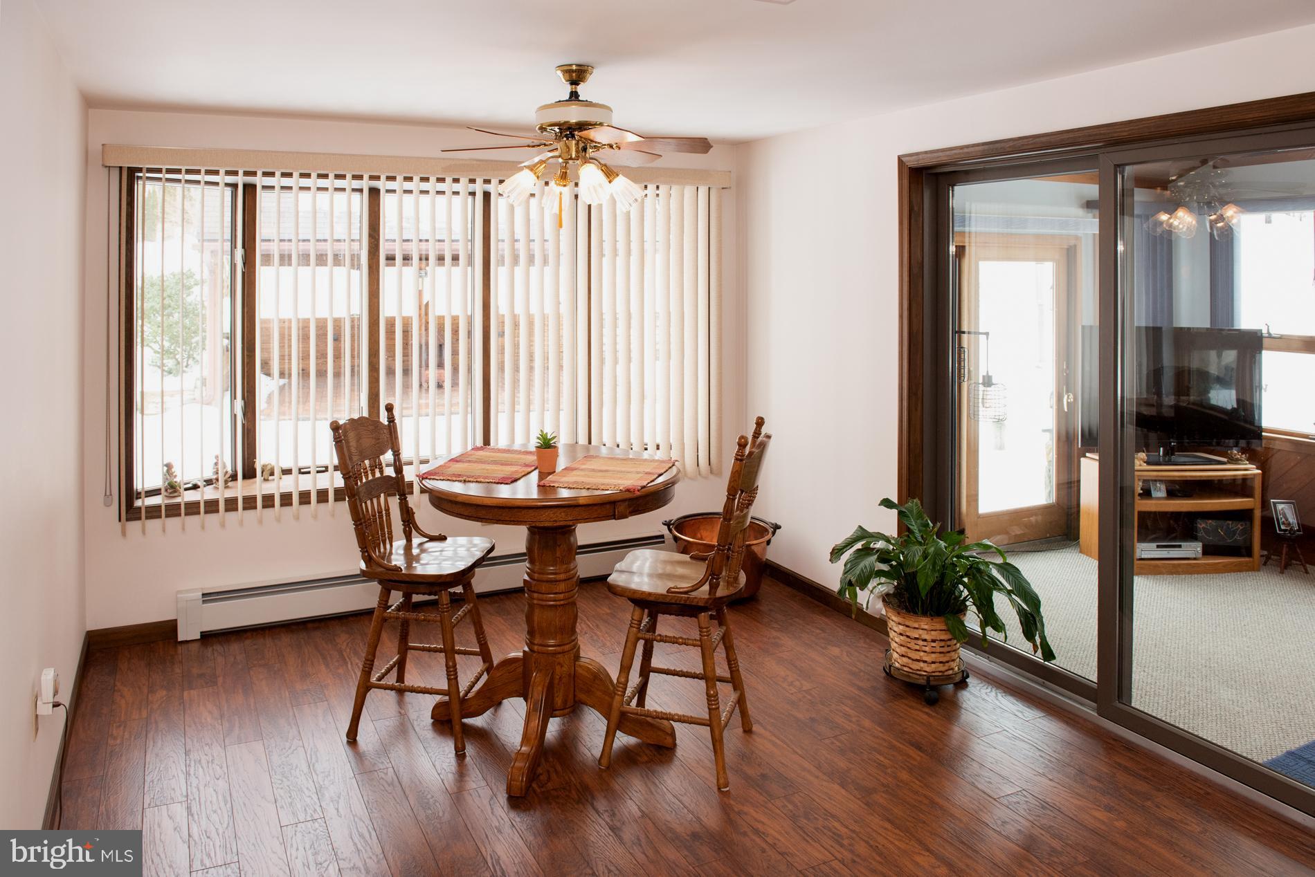 2086 Needhammer Road Pottstown, PA 19464 - Photo 20 of 58 dinning area