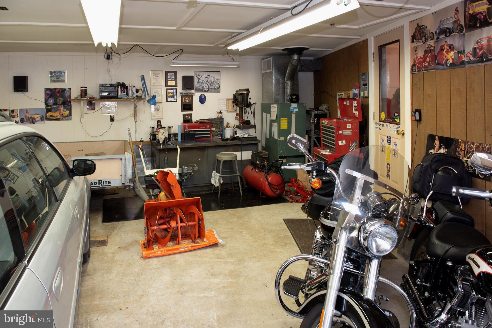 2086 Needhammer Road Pottstown, PA 19464 - Photo 47 of 58 work area in garage
