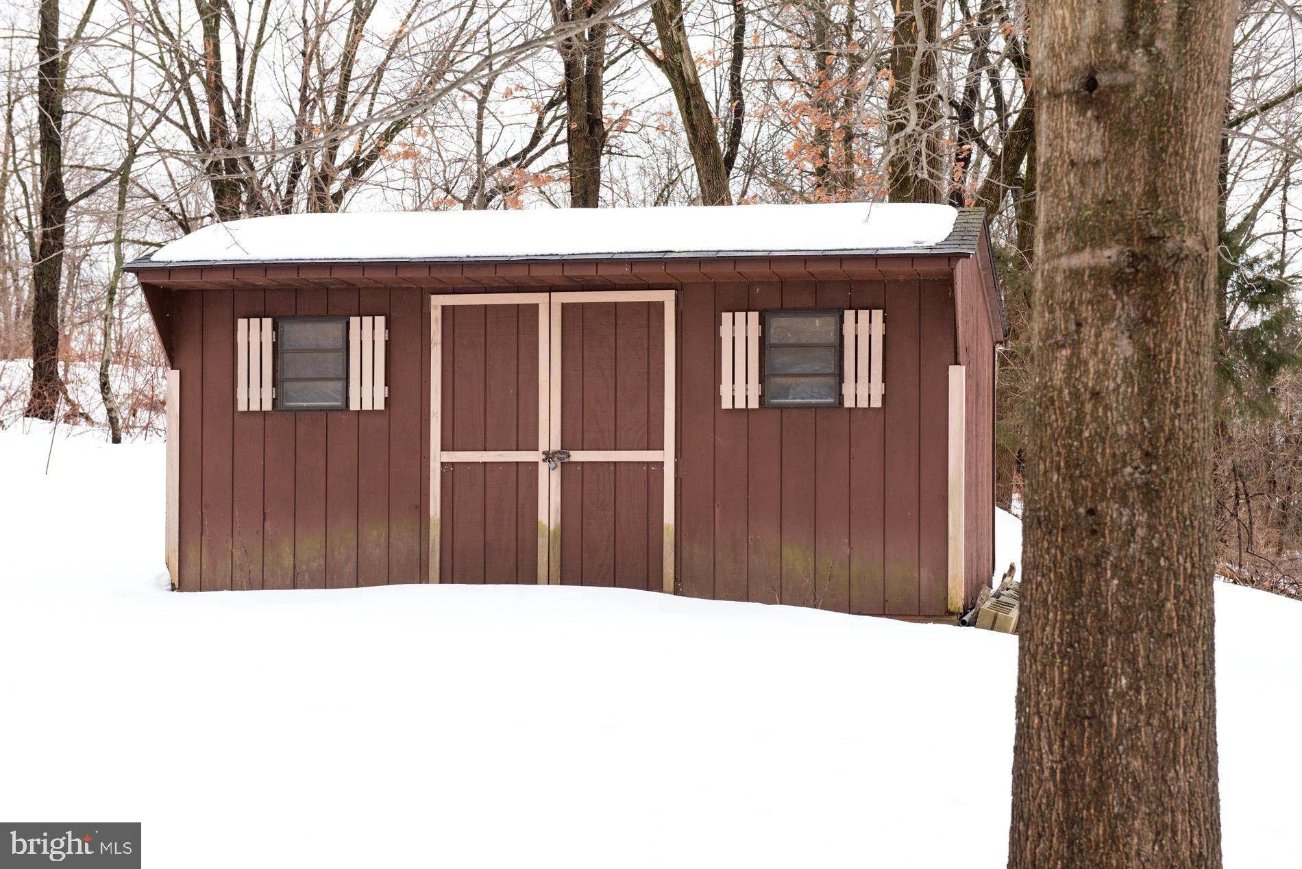 2086 Needhammer Road Pottstown, PA 19464 - Photo 51 of 58 second shed