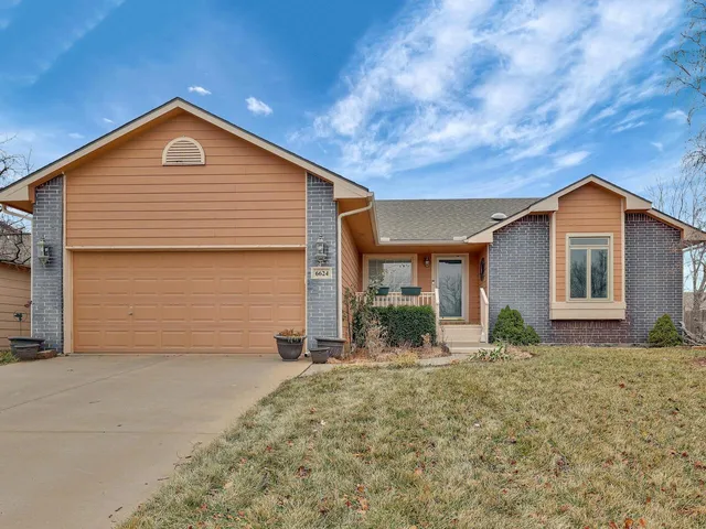 $265,000 | 6624 East 44th Court North, Bel Aire, KS 67226
