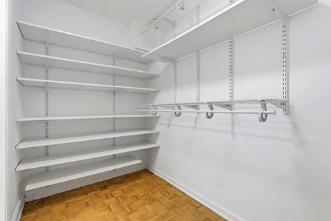 $500,000 | 1310 Maple Avenue, Unit 2C, Evanston, IL 60201