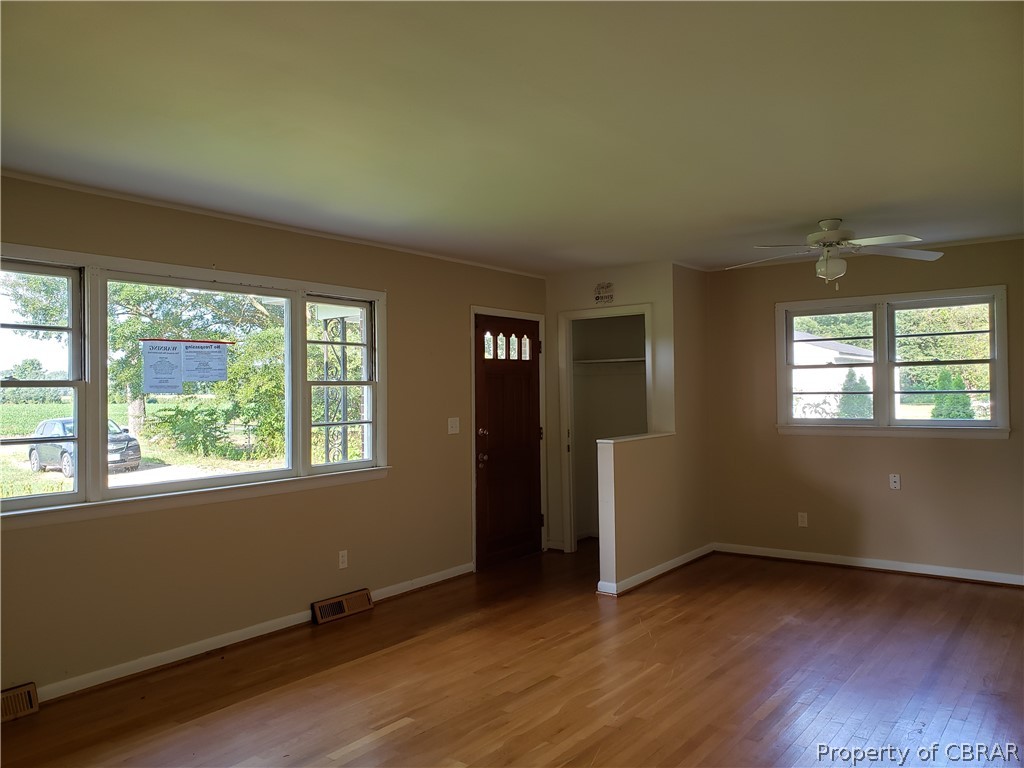 261 Ocran Road White Stone, VA 22578 - Photo 3 of 21 Gallery Image 3