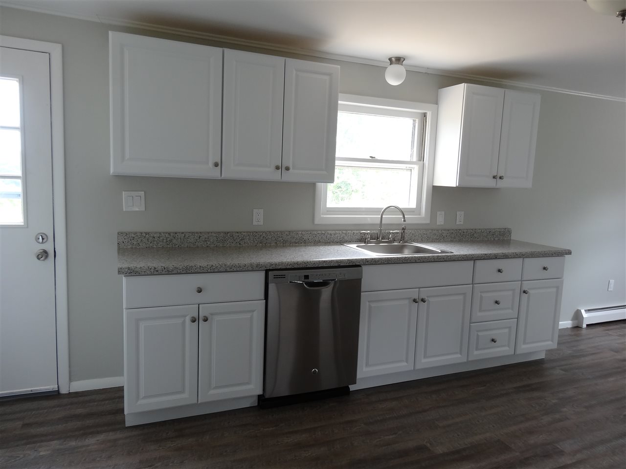49 Winnicut Road North Hampton, NH 03862 - Photo 3 of 19 Gallery Image 3