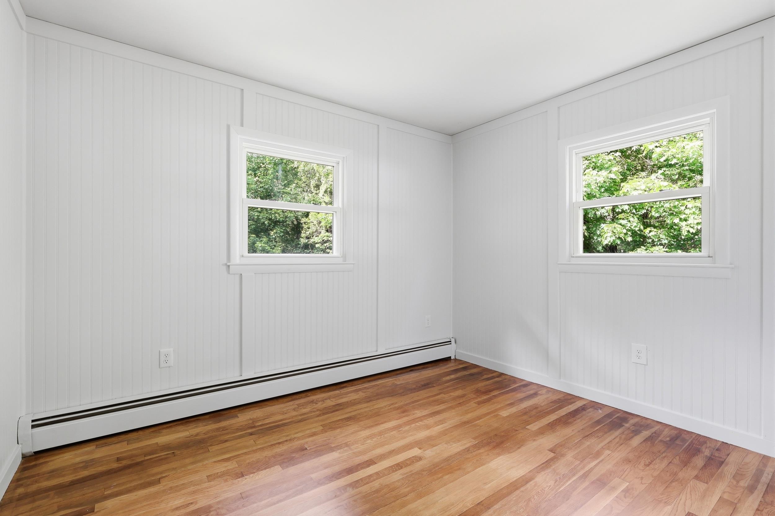 85 Whitney Avenue Manchester, NH 03104 - Photo 22 of 58