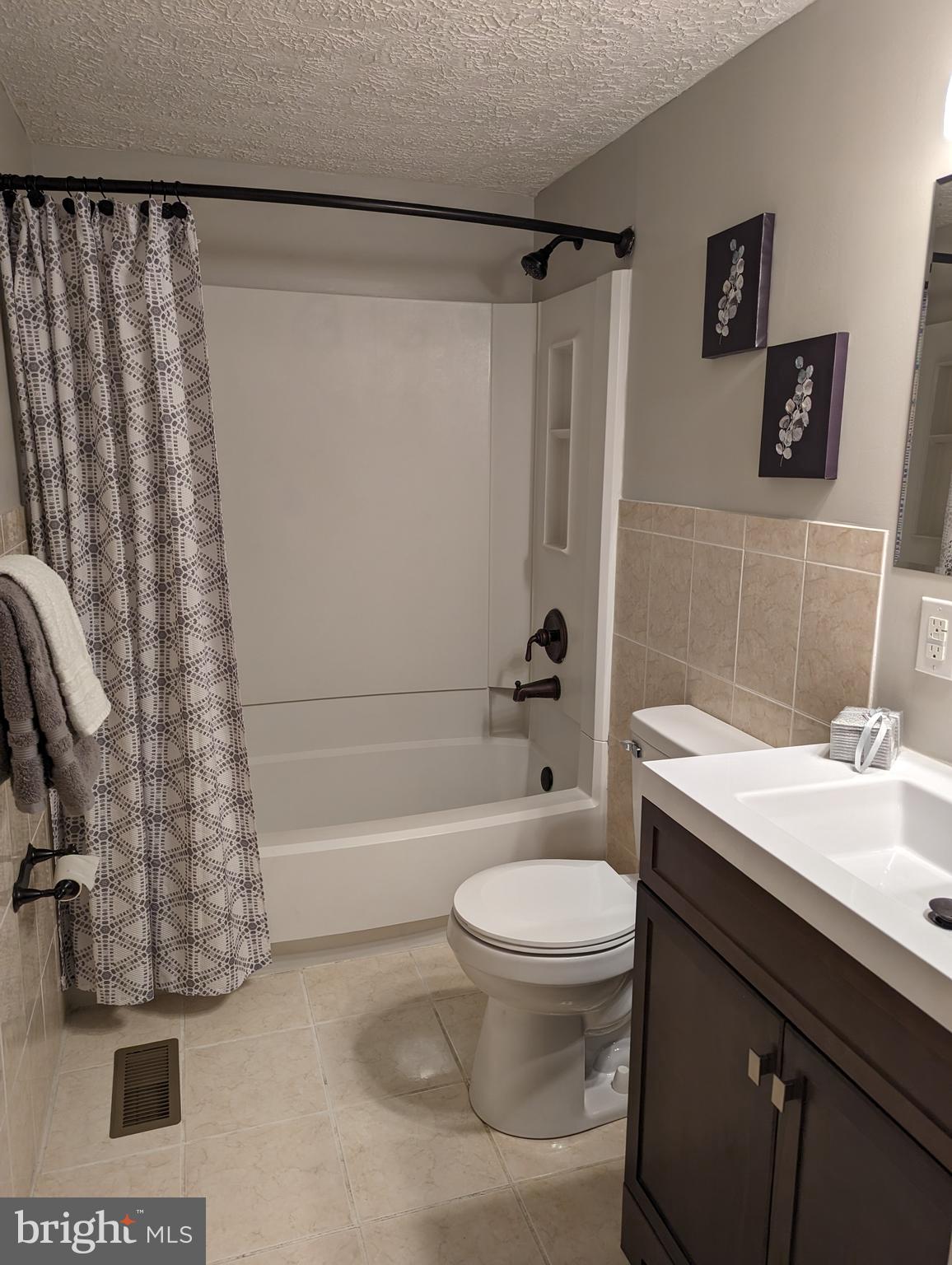 7678 Tuckerman Drive Hanover, MD 21076 - Photo 11 of 58