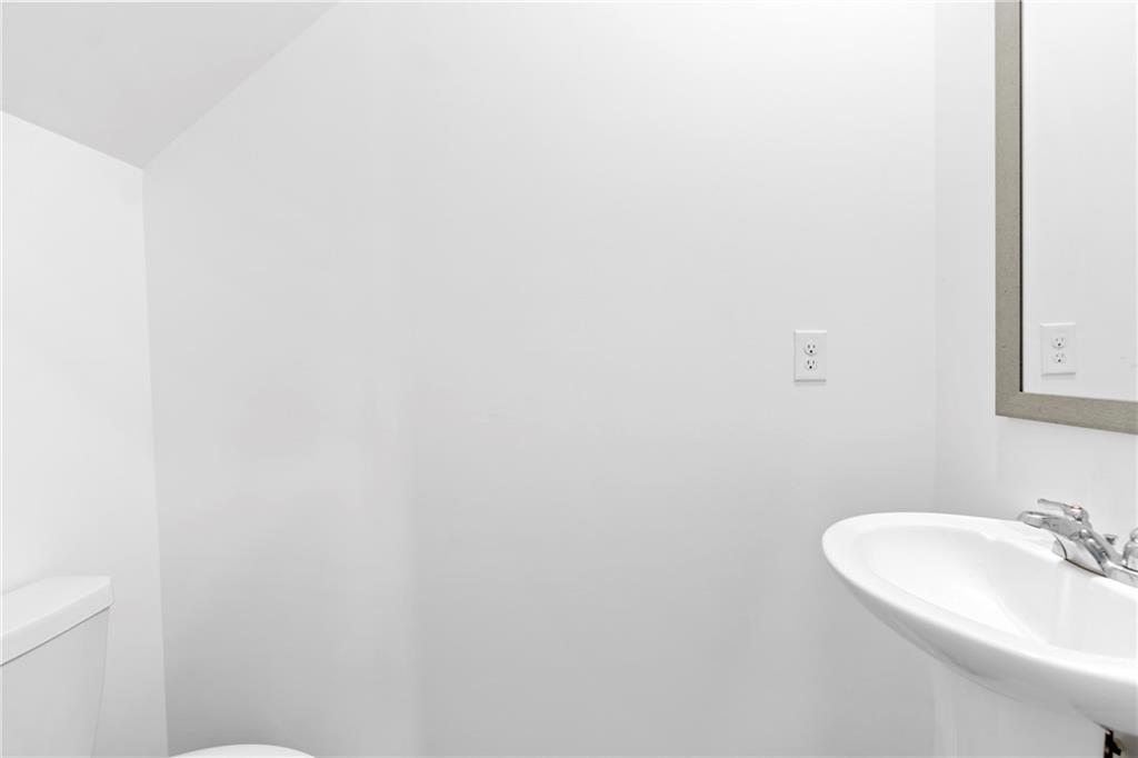 828 Evergreen Road Winder, GA 30680 - Photo 8 of 24