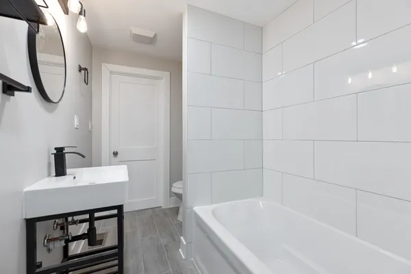$247,000 | 14244 Kostner Avenue, Crestwood, IL 60418