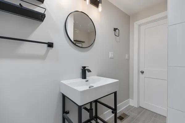 $247,000 | 14244 Kostner Avenue, Crestwood, IL 60418