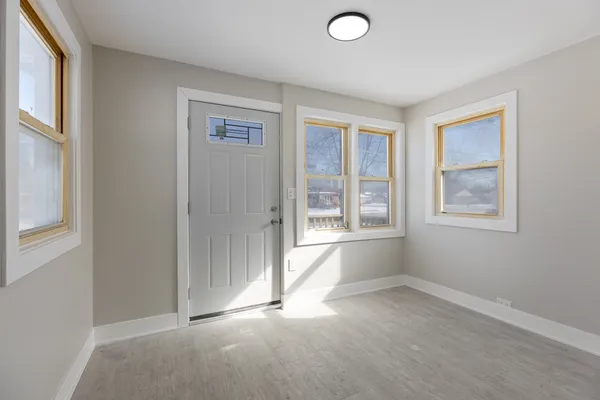 $247,000 | 14244 Kostner Avenue, Crestwood, IL 60418