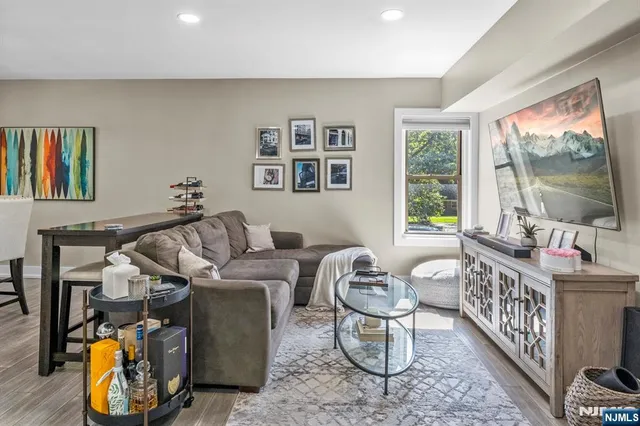 $425,000 | 29 Upper Mountain Avenue, Unit C2901, Montclair, NJ 07042