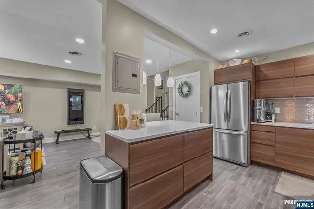 $425,000 | 29 Upper Mountain Avenue, Unit C2901, Montclair, NJ 07042