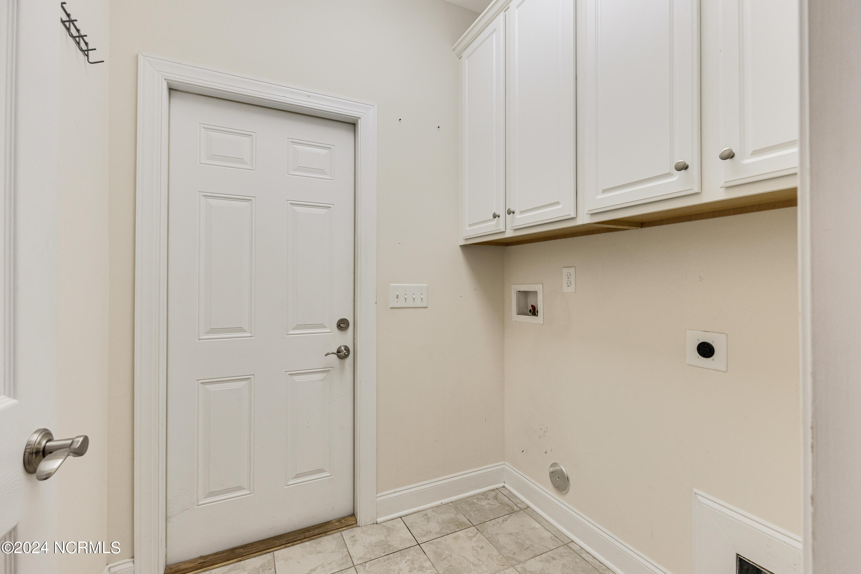 300 Hickory Road Southport, NC 28461 - Photo 16 of 34 300 Hickory