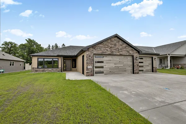 $559,900 | 1116 Lanigan Way S Way East, St. Joseph, MN 56374