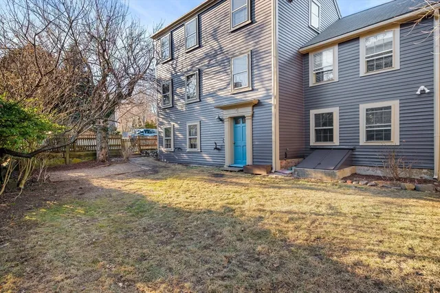 $999,900 | 7 Mechanic Court, Marblehead, MA 01945