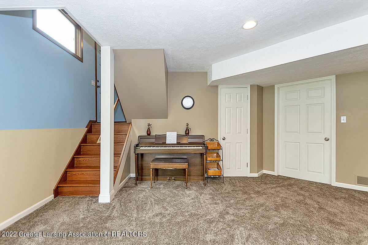 4951 Van Atta Road Okemos, MI 48864 - Photo 48 of 59 _DSC8052