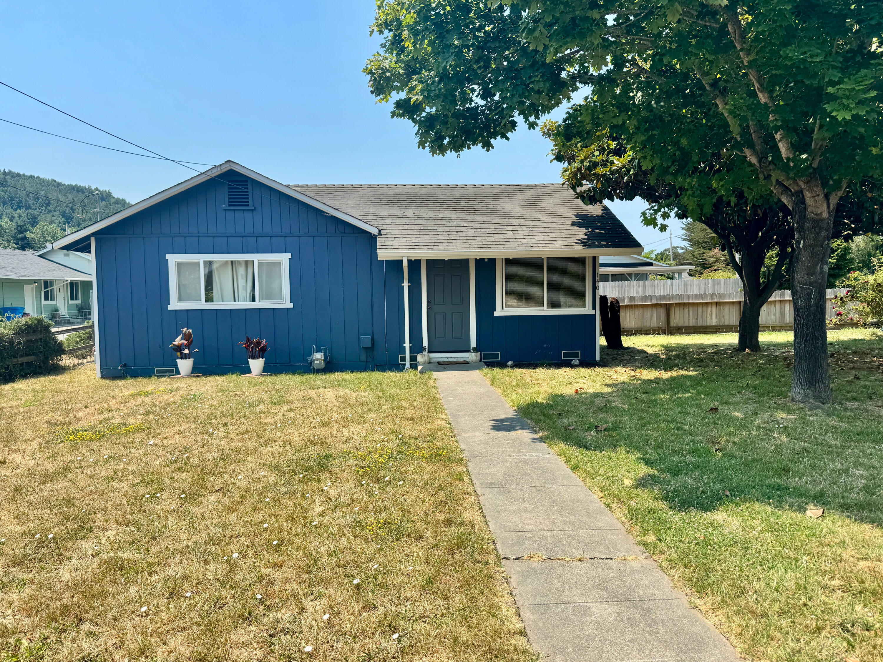 140 River Street Rio Dell, CA 95562 - Photo 3 of 30
