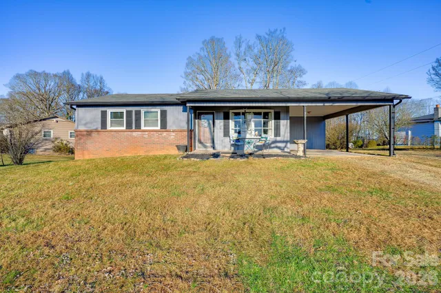 $249,900 | 297 Amelia Drive, Marion, NC 28752